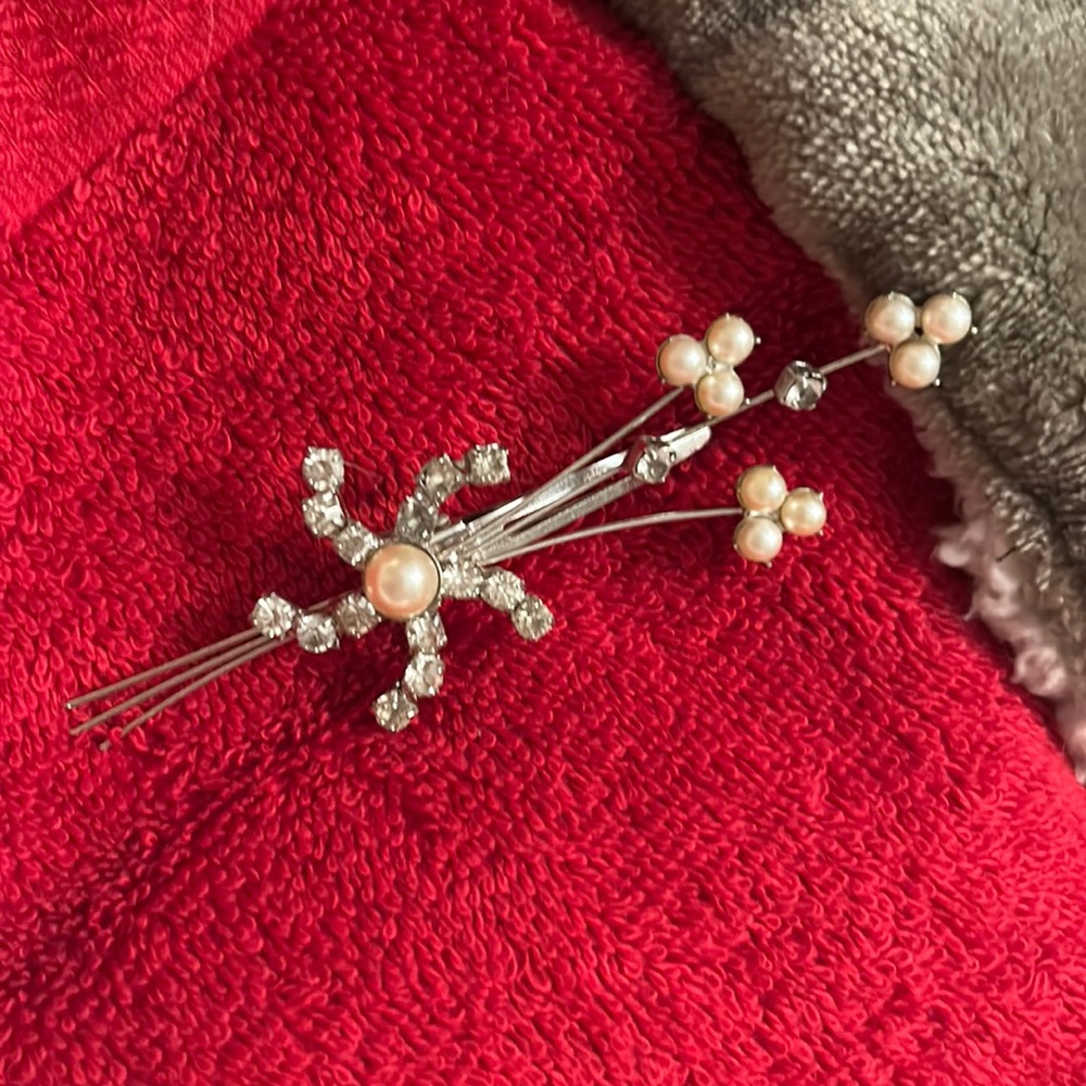 Women’s Hair-clip-Pearl and Rhinestone